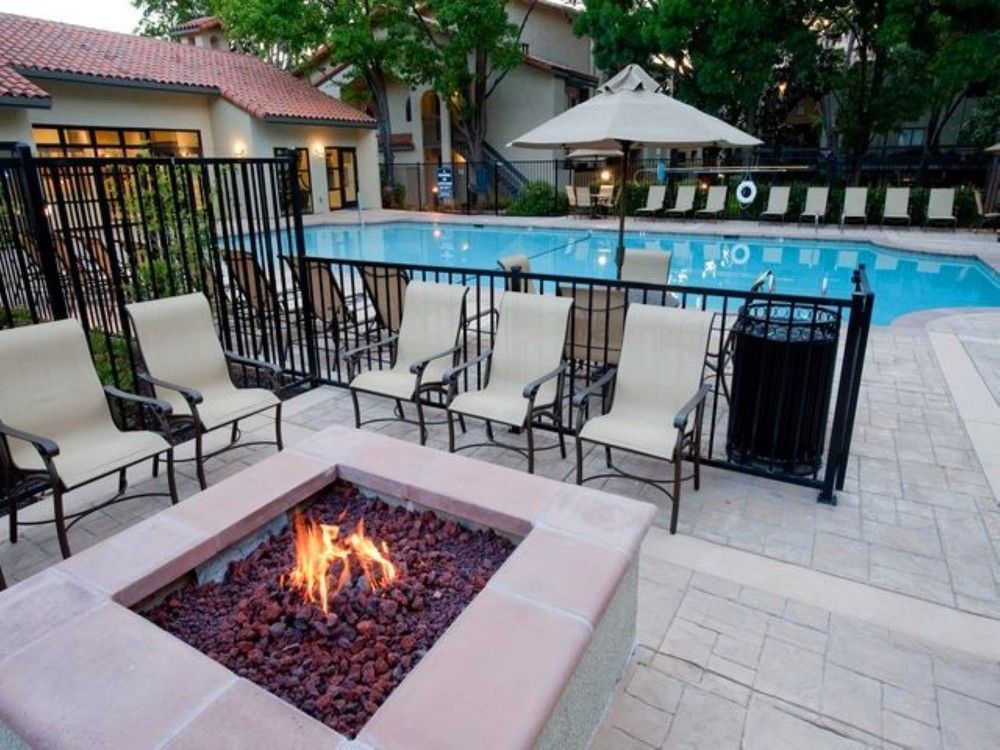 Global Luxury Suites At Downtown Mountain View Eksteriør bilde