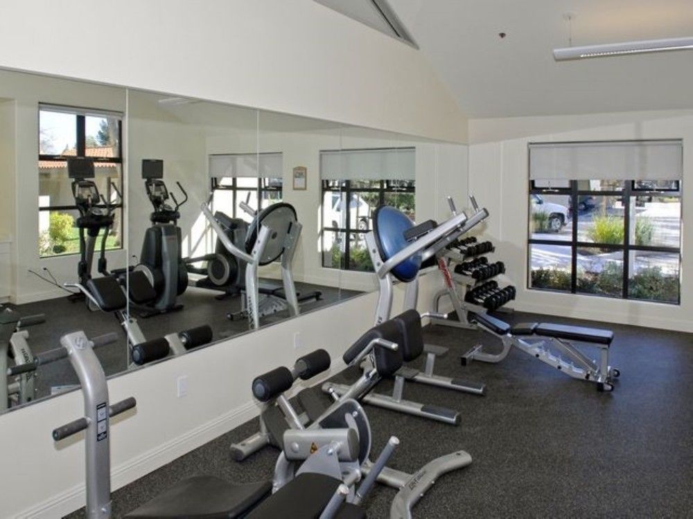 Global Luxury Suites At Downtown Mountain View Eksteriør bilde